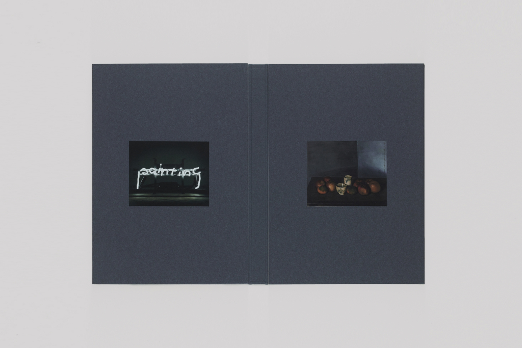 岸田劉生&横山奈美『窓からさす薄暗い光』カタログ発行 - News